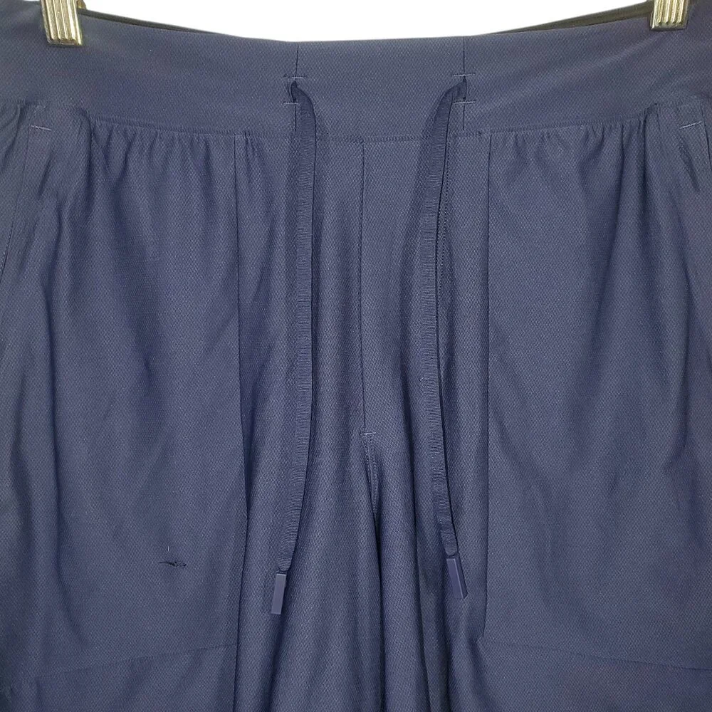 Lululemon License To Train Short 7” Linerless Men's S Navy Blue Gym Workout